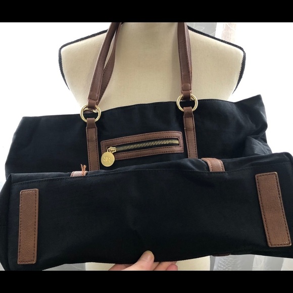 Banana  republic black travel/shopping/hobo bag - Picture 2 of 6